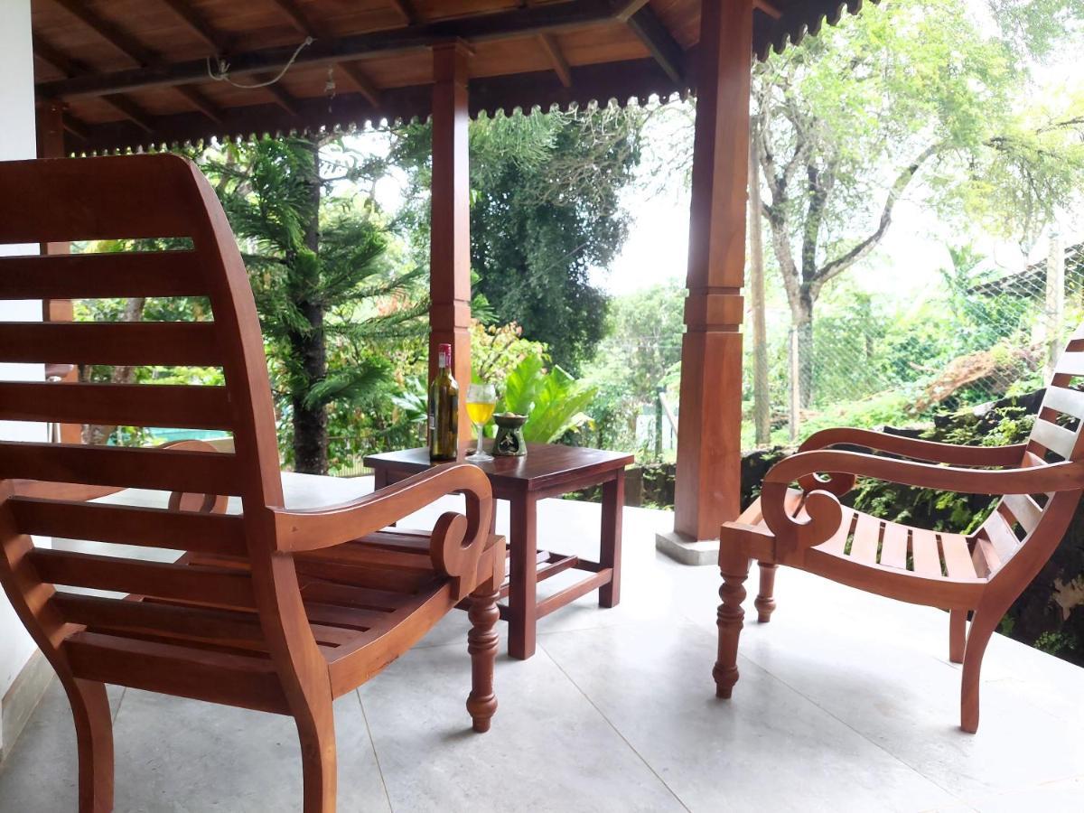 Villa Dinoos- Weligama Esterno foto