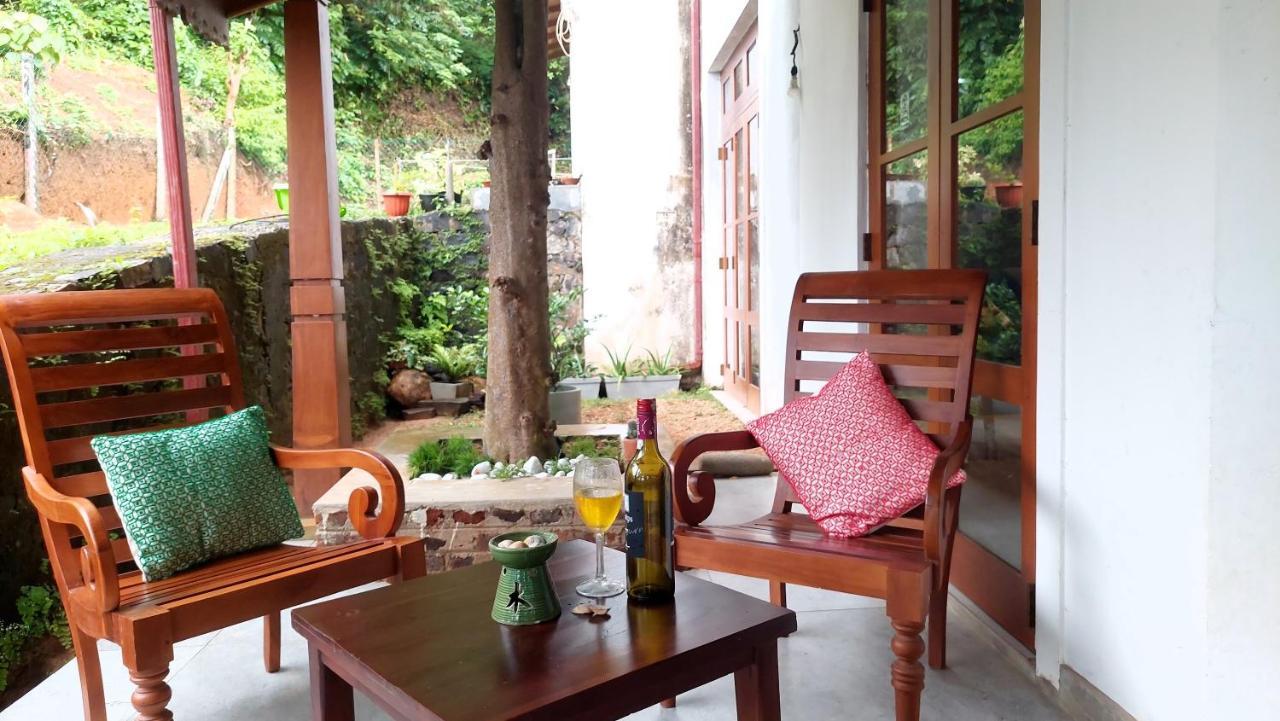 Villa Dinoos- Weligama Esterno foto