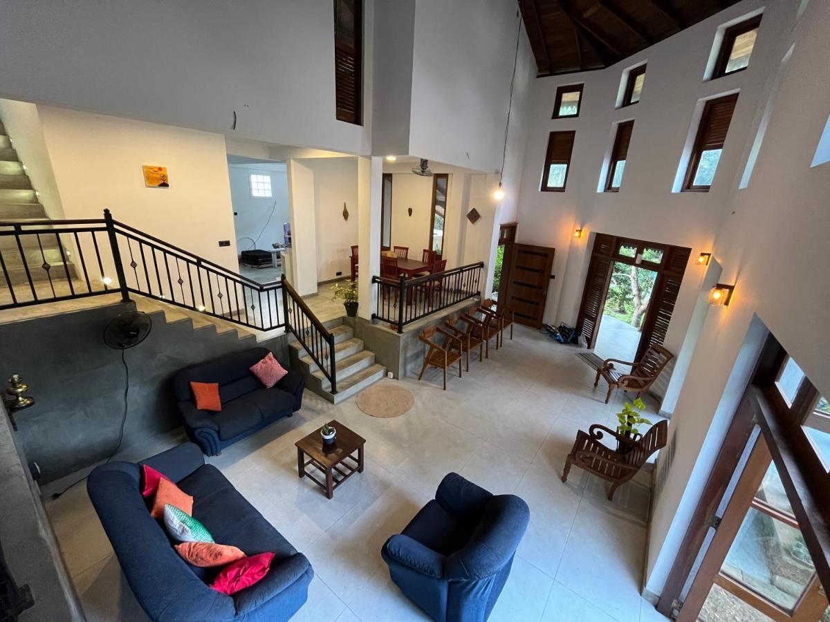 Villa Dinoos- Weligama Esterno foto